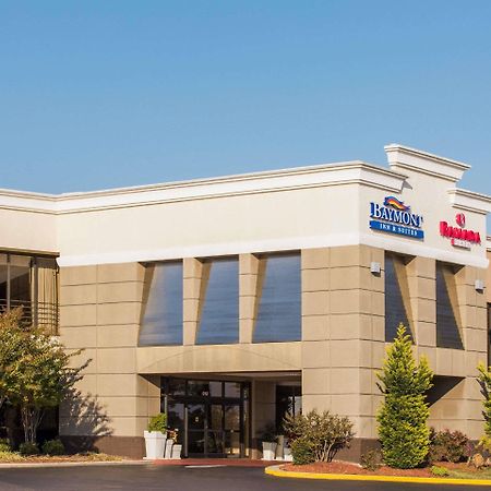 Baymont By Wyndham Fayetteville Fort Bragg Area מראה חיצוני תמונה
