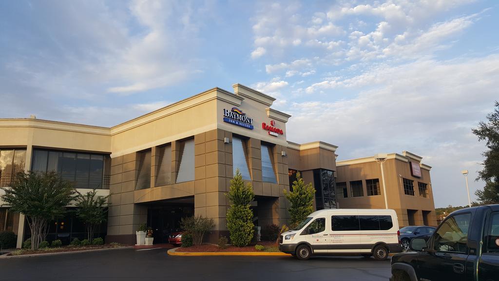 Baymont By Wyndham Fayetteville Fort Bragg Area מראה חיצוני תמונה