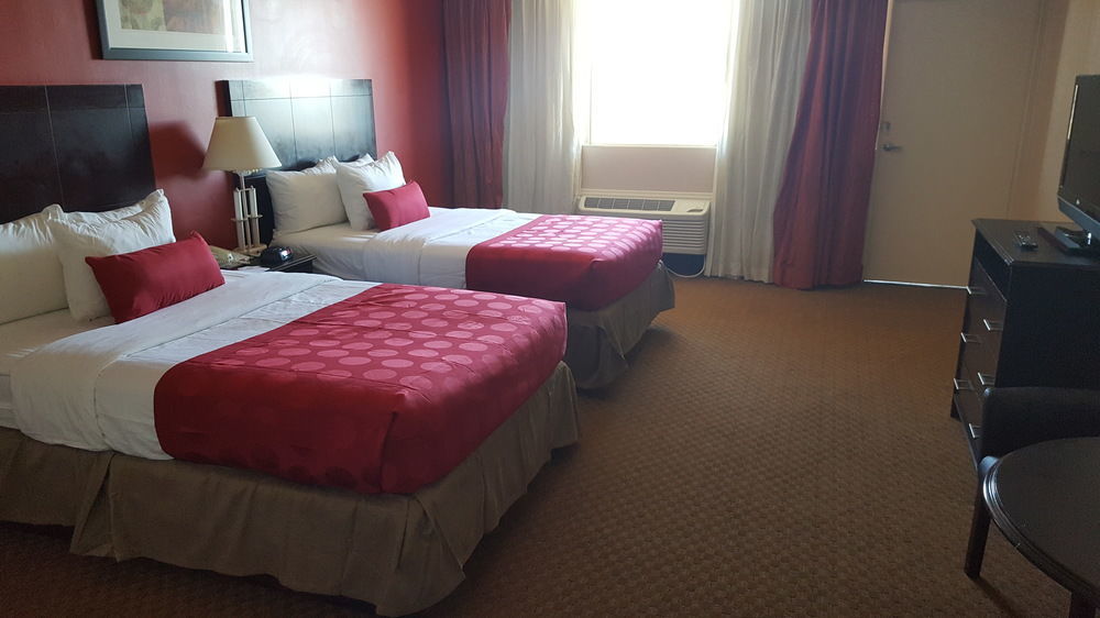 Baymont By Wyndham Fayetteville Fort Bragg Area מראה חיצוני תמונה