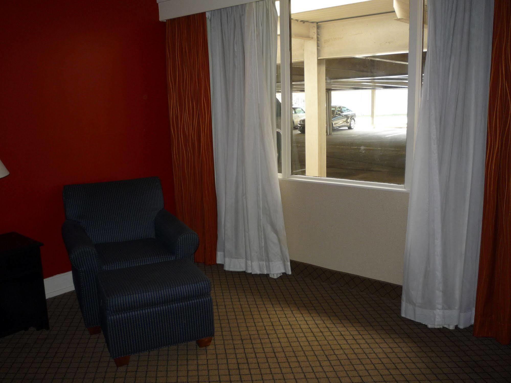 Baymont By Wyndham Fayetteville Fort Bragg Area מראה חיצוני תמונה